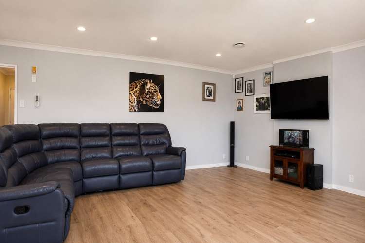 77 Avondale Road_5