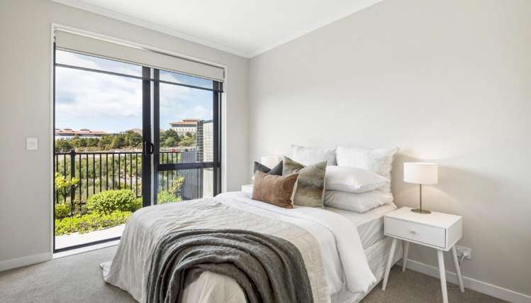 56 Te Aniwaniwa Terrace Albany_15