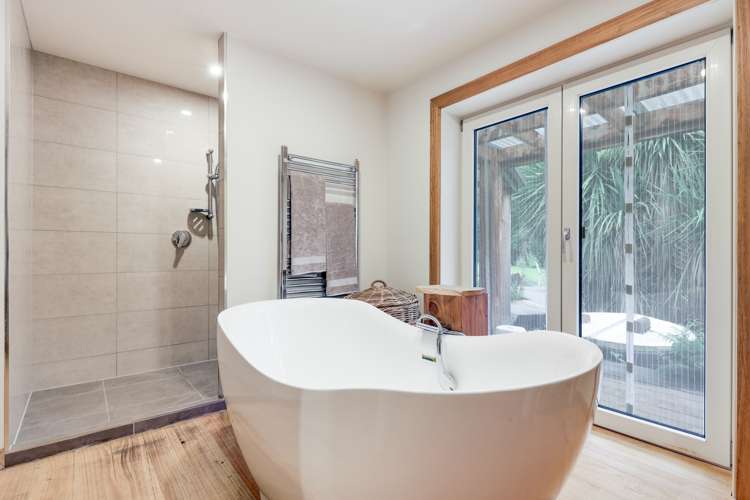 240 Forestry Road Ashley_15