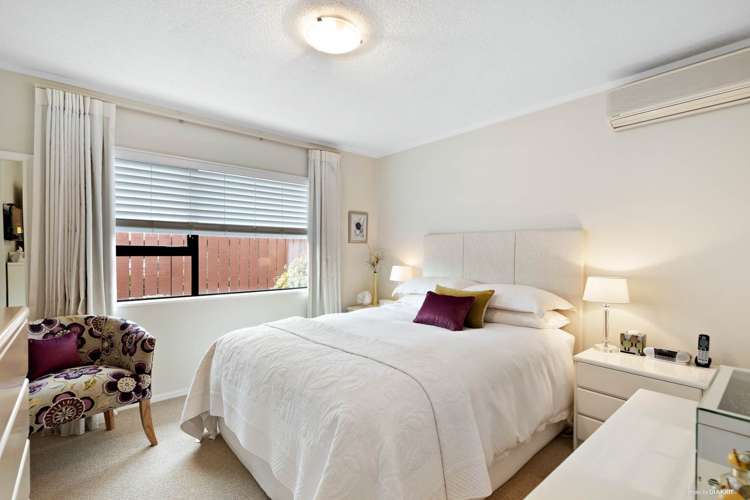 2/16 Brook Street Milford_8