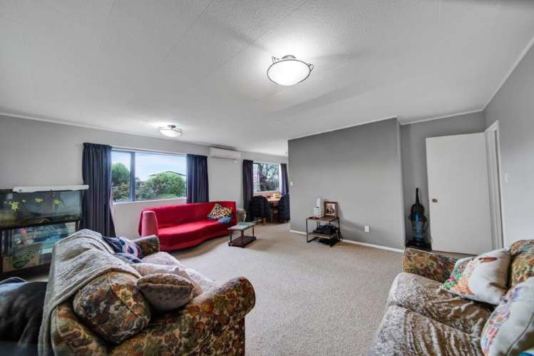 39 Tawa Street Hawera_3