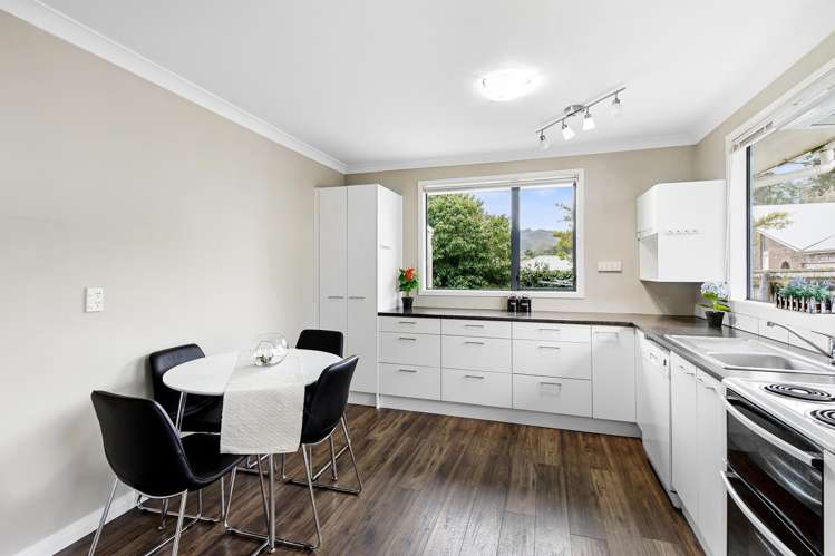 2/7 Norana Road Maoribank_3