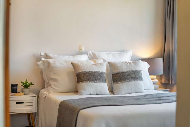 3 Hawthorn Crescent Stokes Valley_12