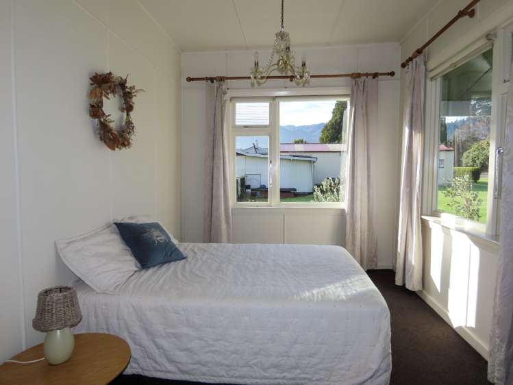 74 Church Street Reefton_11