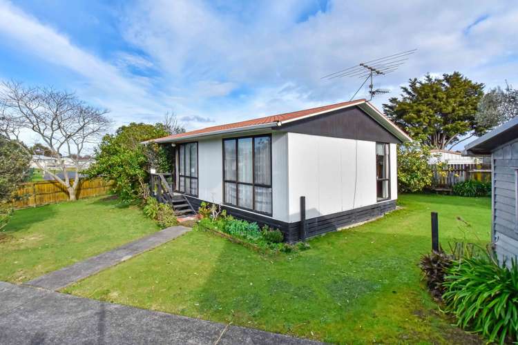 28 Heathdale Crescent Papakura_9