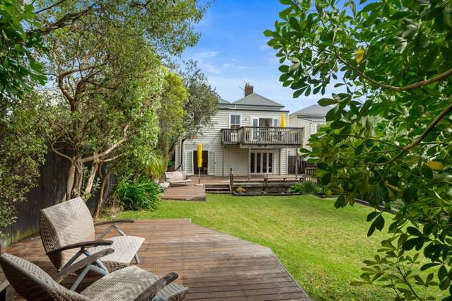 24 Roslyn Terrace Devonport_1