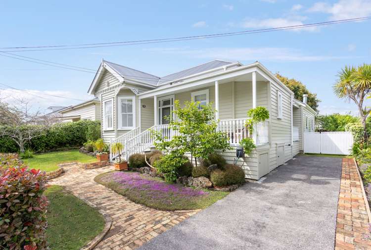 17 Parrish Road Sandringham_24