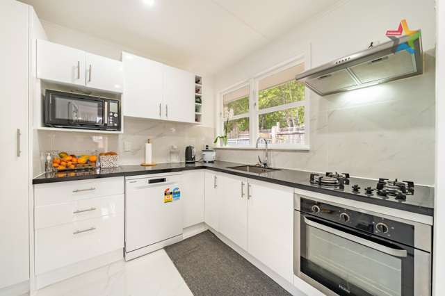 10d Bull Avenue Wainuiomata_2