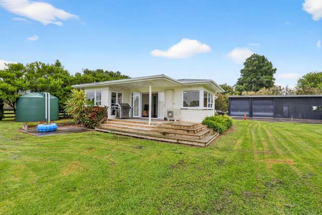 61 Boord Crescent Kumeu_4