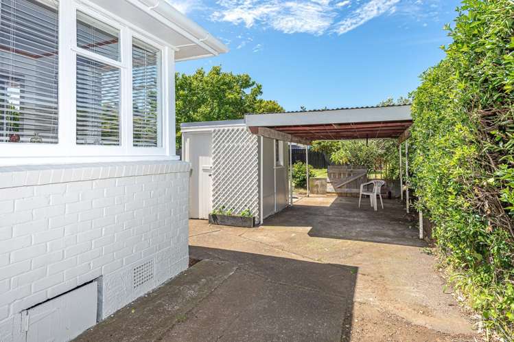 10 Hadfield Crescent 1201_18