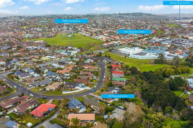 23 Pinewood Grove Botany Downs_28