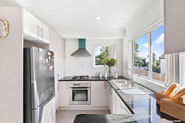 161 Oaktree Avenue Browns Bay_4