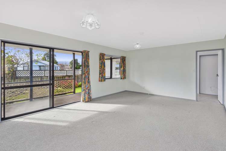 99 Queens Road Waikanae Beach_6