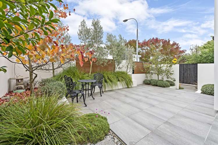 98 Merivale Lane Merivale_26