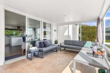 1/12 Regents Grove_2