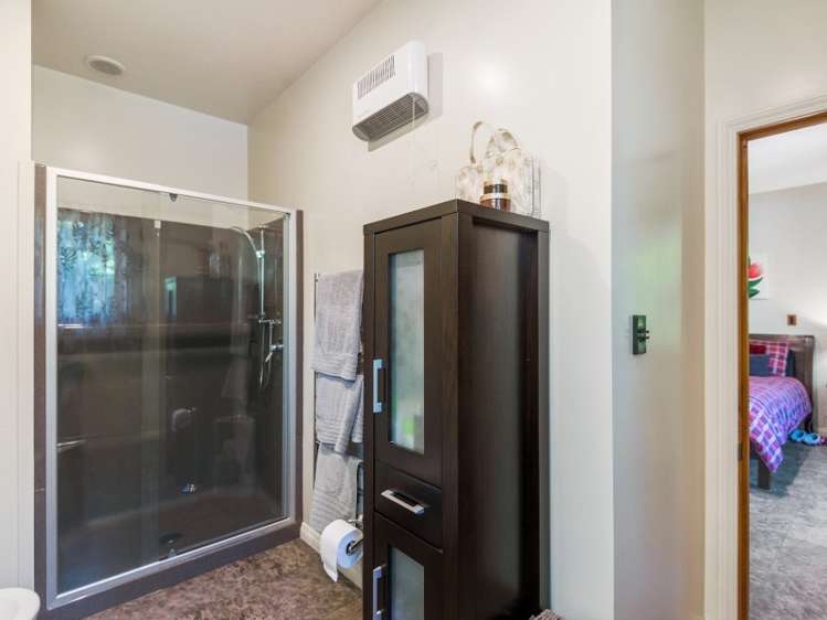 87 Collins Road Lincoln_13