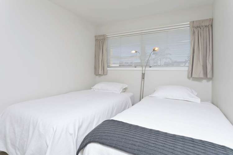 6/64 Milford Road Milford_11