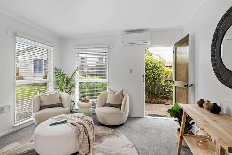 2/4 Keldale Place Forrest Hill_4