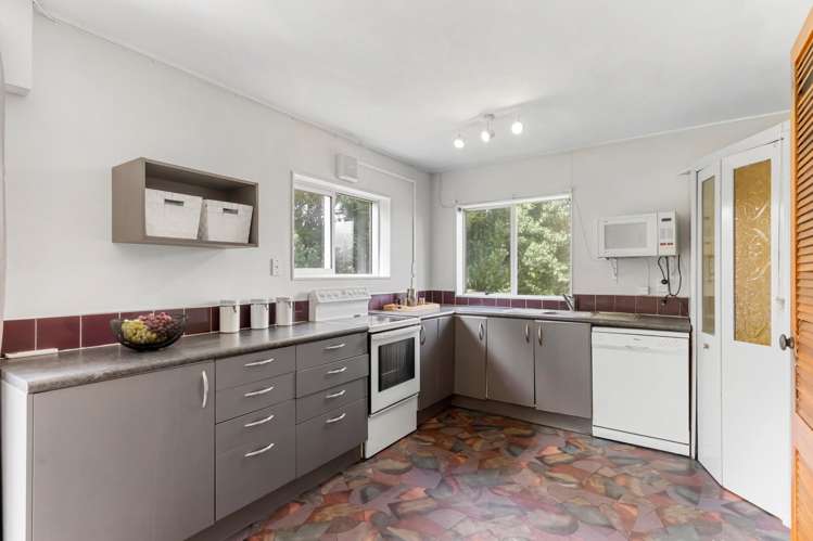 10/31 Mana Avenue Titahi Bay_8