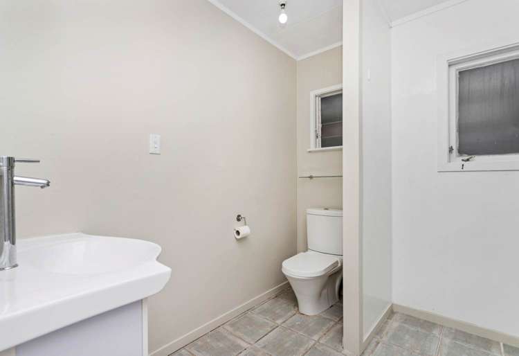 6 Shona Place Henderson_8