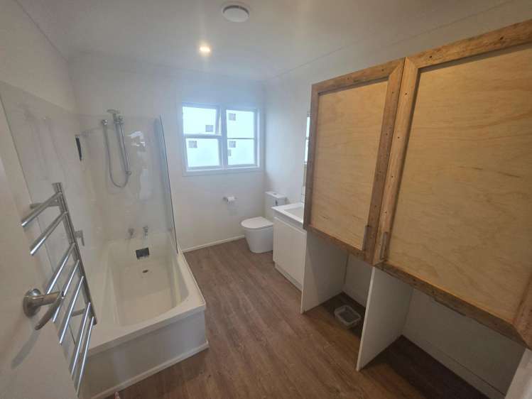 148 Queen Street West Levin_7