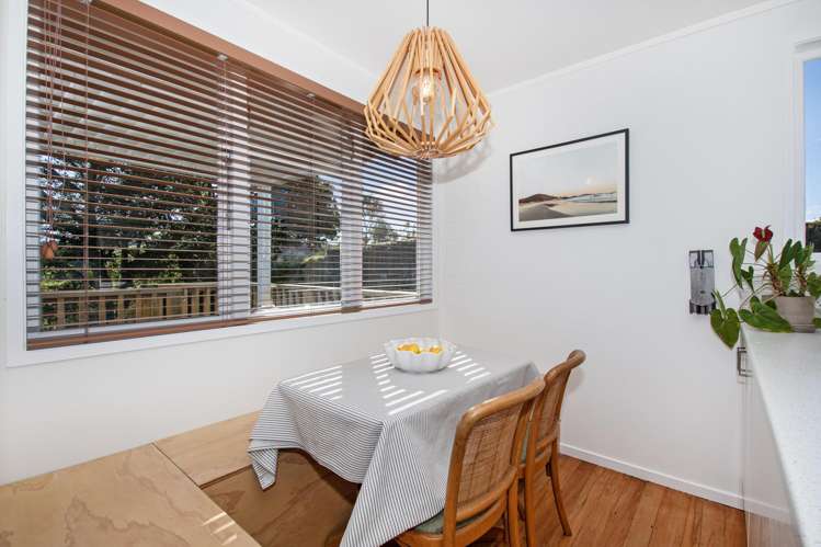 105 Alcoba Street Kamo_3