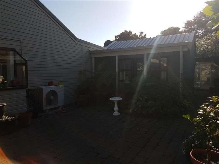 13 Fleetwood Grove Waikanae_16