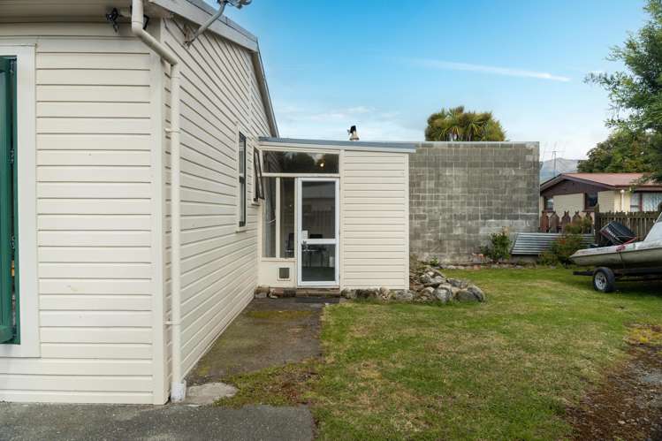 16B Sutherland Street Te Anau_21