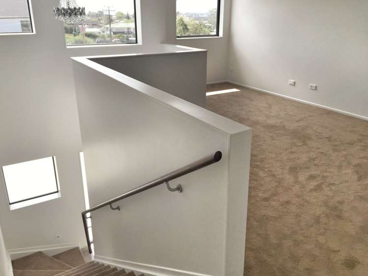 12a Hepburn Road Glendene_5