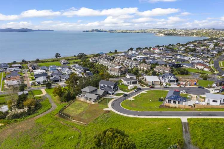 1 Koru Place Snells Beach_8