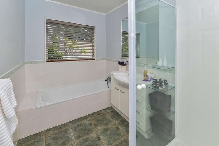 7 Muka Close The Gardens_7