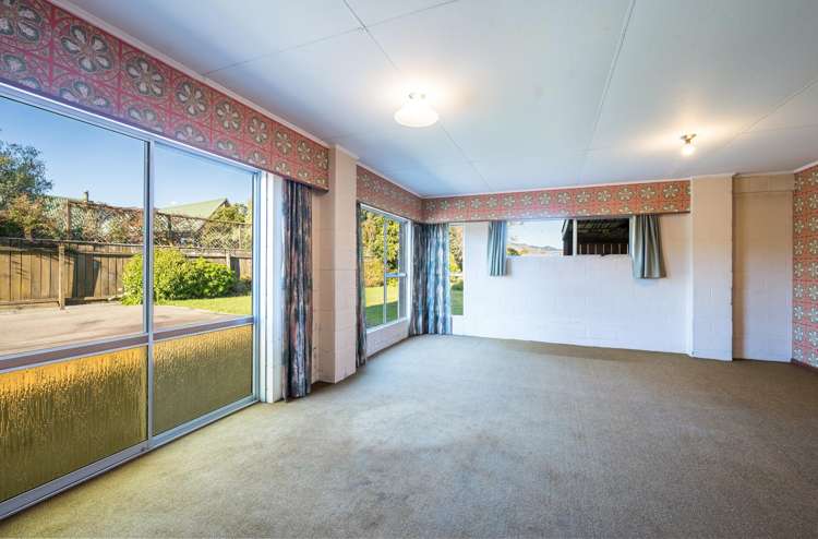 2 Balmoral Place Stoke_5