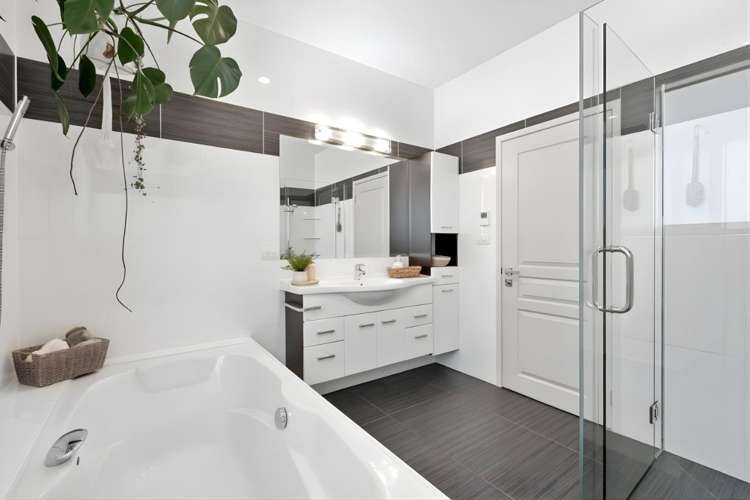 64 Balboa Drive 1719_13