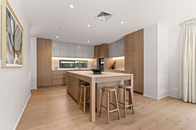 51B Rossall Street Merivale_1