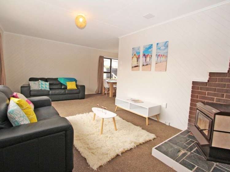 14 Driver Crescent Cannons Creek_12