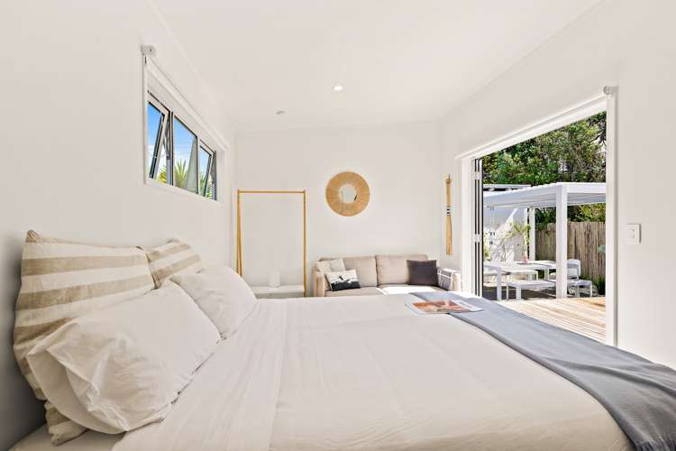 37 Harbour View Road Point Wells_22