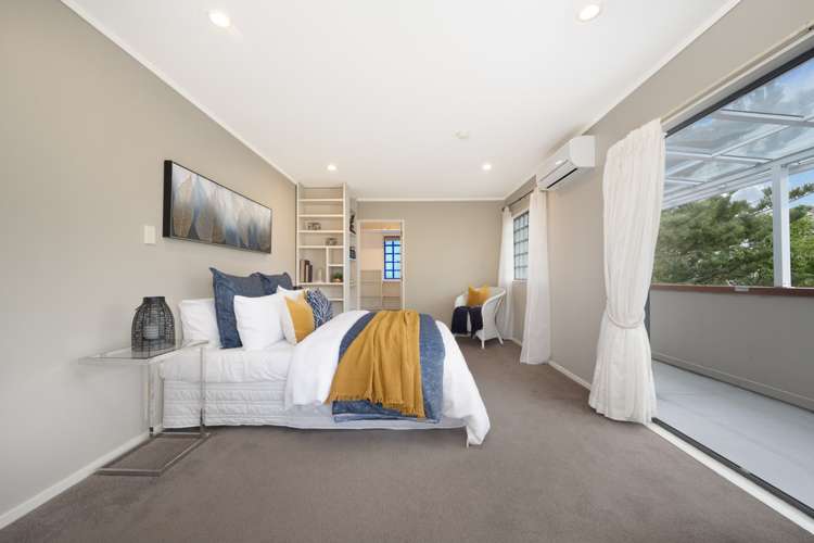 2/13 Beach Road Mellons Bay_11