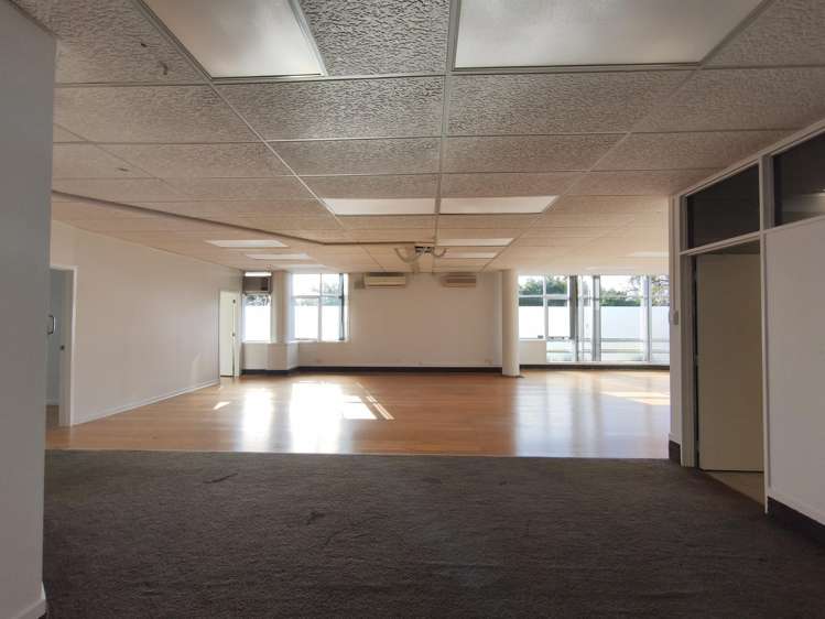 D/129 Onewa Road Northcote_4