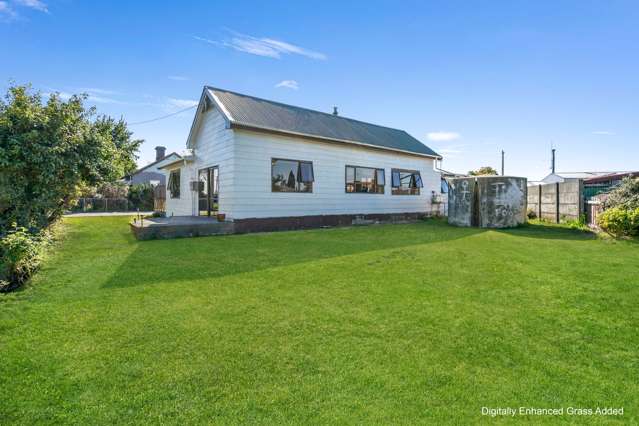 Spacious Bungalow Living on a Generous Section