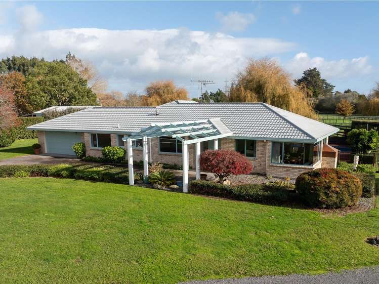 204 Racecourse Road_3