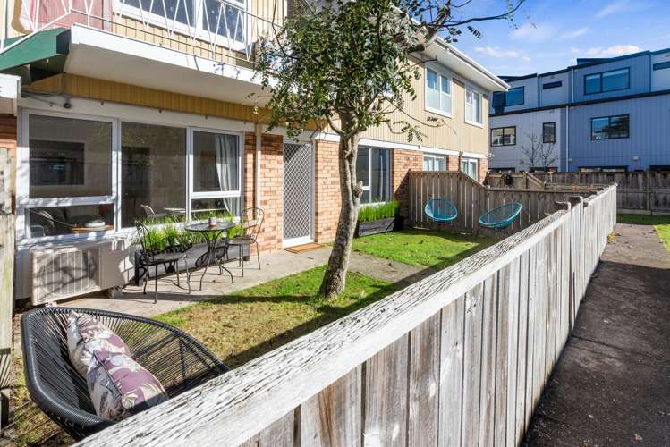 6/377a Sandringham Road_0