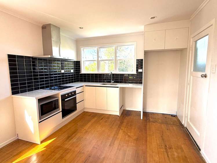 98 Ash Street Avondale_3