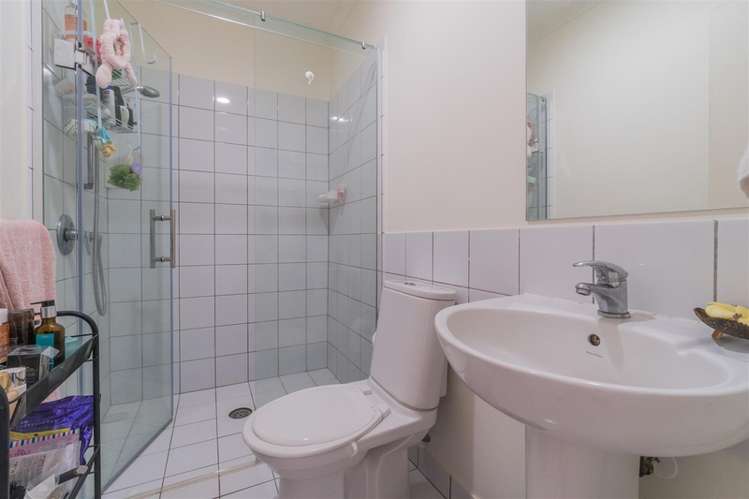 1d/12 Charles Street Mount Eden_5