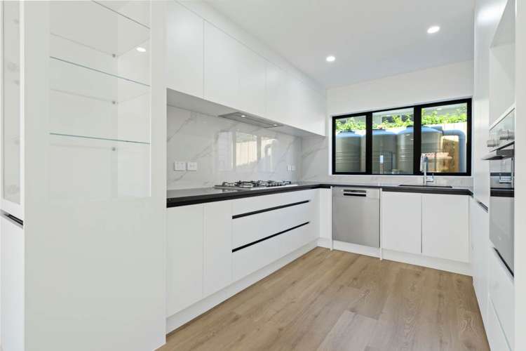 140 A-E Kolmar Road Papatoetoe_42