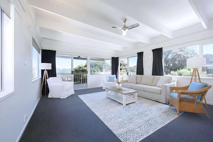 95 Marine Parade North Piha_10