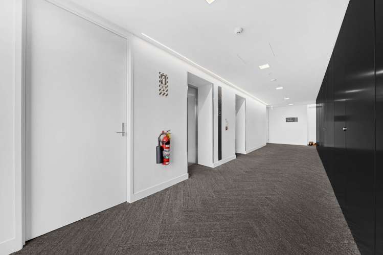 208/223B Green Lane West Epsom_35
