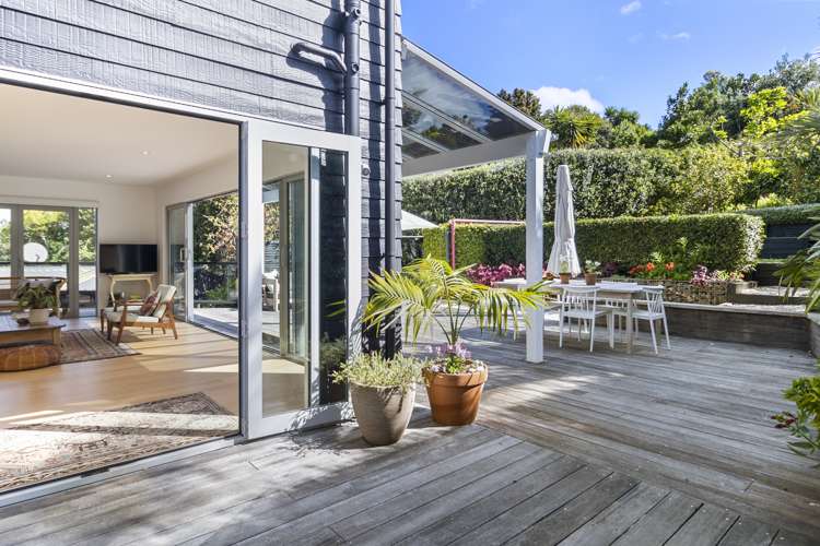 88 Queens Drive Oneroa_7