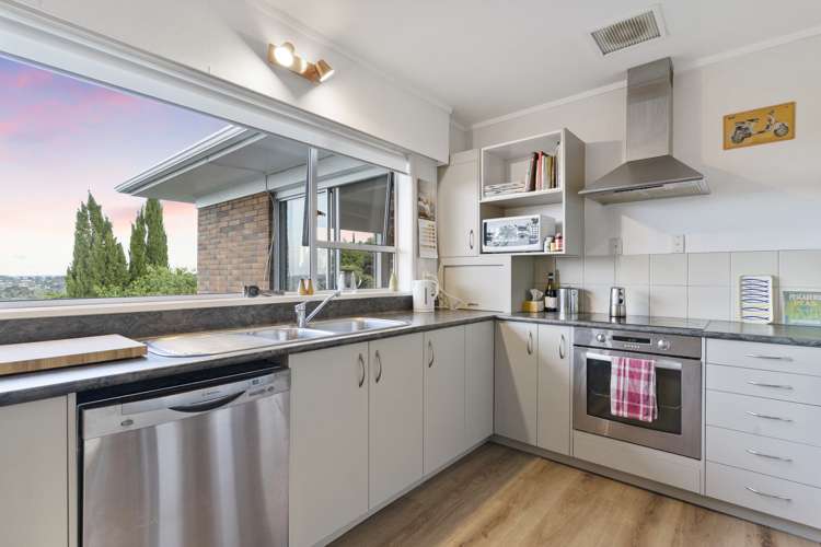 62 Shetland Street Glen Eden_9