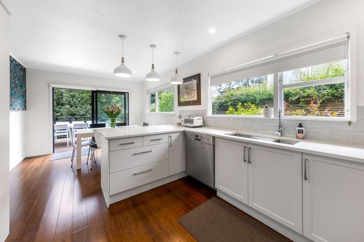 68 Woodfern Crescent Titirangi_14