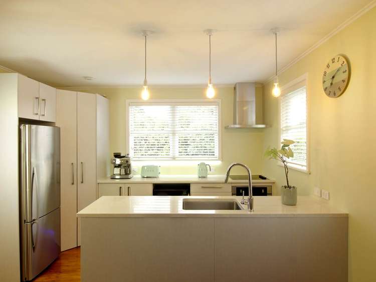 18 Tracey Terrace Te Atatu South_5